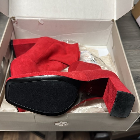 Marc Fisher Womens Need It Faux Suede Ankle Ankle Boots - Picture 3 of 5